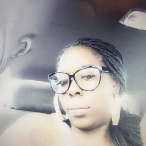 Meet your Posher, Leticia